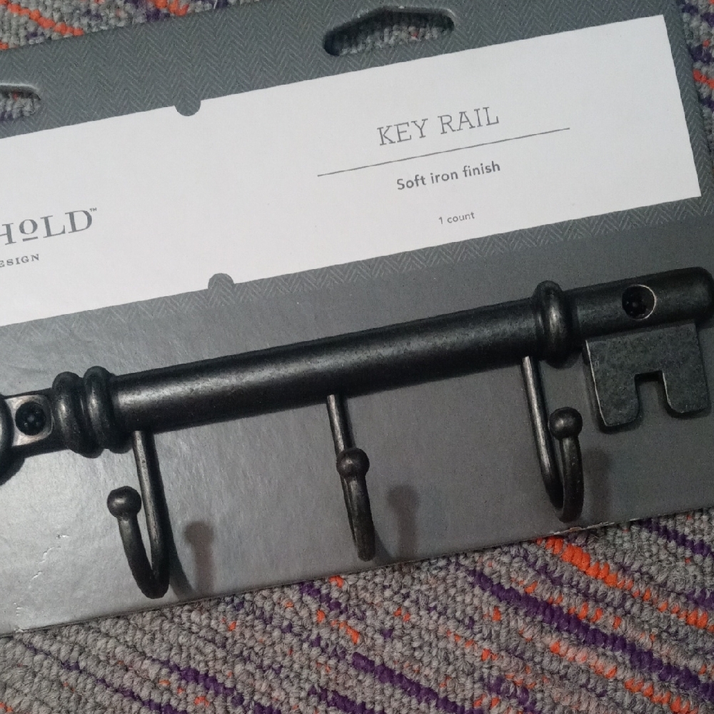 Threshold Iron Key Rail with Hooks - Picture 4 of 4